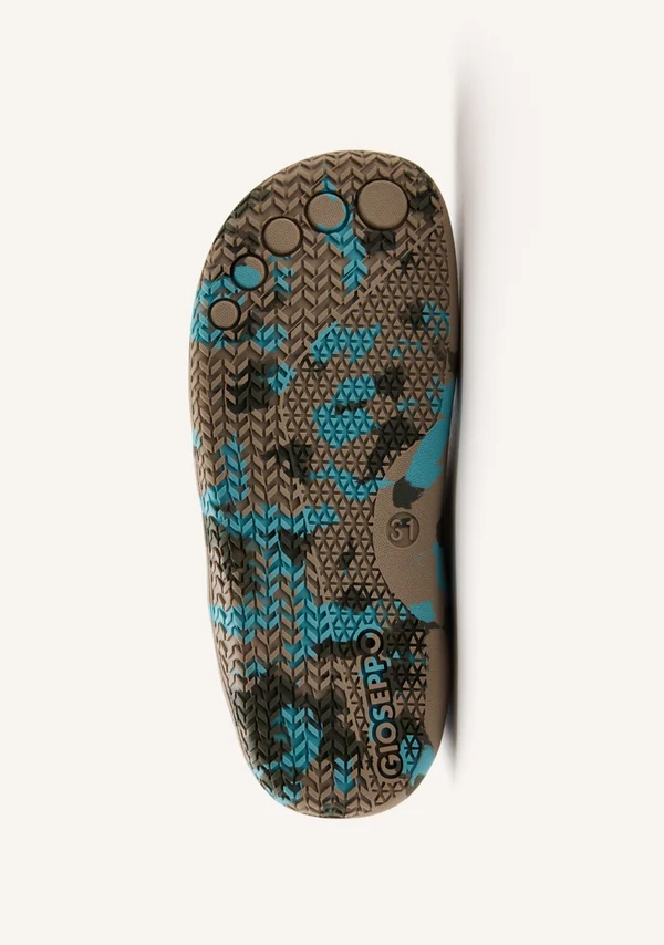 BAREFOOT V - Imagen 4